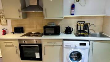 Apartment | Private kitchen | Fridge, microwave, oven, stovetop