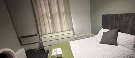 Apartamento | 2 dormitorios, wifi gratis, ropa de cama