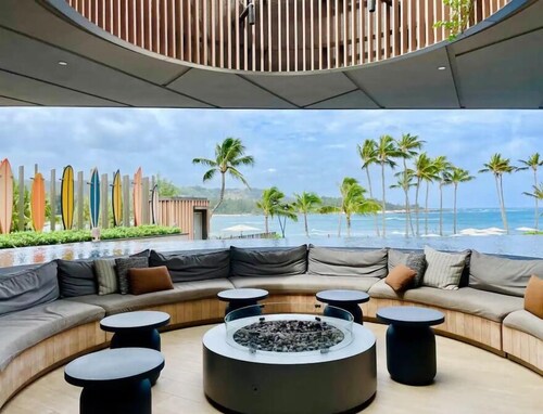 Walk to the beach!  North Shore Surf House