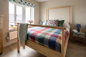 3 bedrooms, iron/ironing board, travel cot, free WiFi