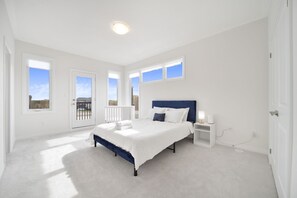 4 bedrooms, desk, iron/ironing board, travel crib