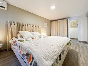 1 bedroom, in-room safe, travel cot, WiFi - Ocean View - 1 bedroom apartment (Mont Vernon 3)