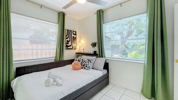 2 bedrooms, iron/ironing board, free WiFi, bed sheets