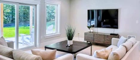Smart TV, fireplace, offices