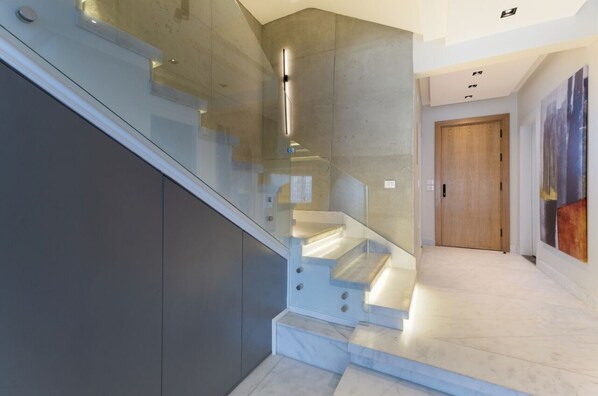 Interior - villa with private garden in the crown palm hills compound -sheikh zayed (Giza Governorate)