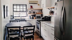 茶具/咖啡用具、冰箱、烤箱、炉灶
