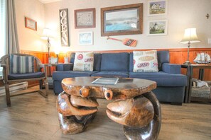 Televisie en een open haard