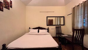 Comfort Double Room, 1 Queen Bed, Non Smoking, City View