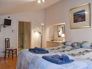 4 chambres, Wi-Fi gratuit, draps fournis