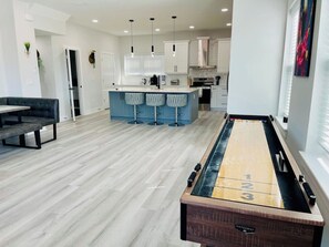 Spielezimmer