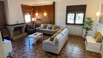 TV connectée, cheminée