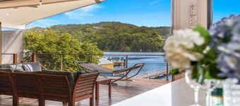 Tranquil Abode with Spa & Jetty
