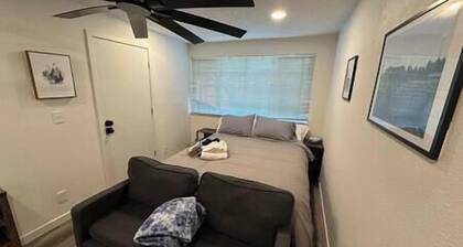 Downstairs UO, Autzen, Amazon Pk