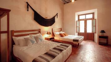 Habitación Confort | Edredón, wifi gratis y ropa de cama