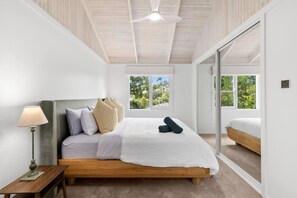 4 bedrooms, WiFi, bed sheets