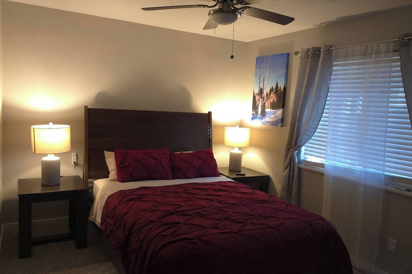 4 bedrooms, desk, iron/ironing board, travel cot