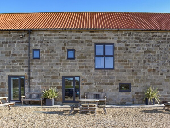 Outdoor dining - Ash Cottage - UK48267 (Whitby)
