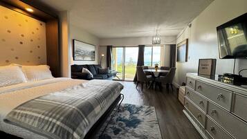 Iron/ironing board, WiFi, bed sheets, wheelchair access