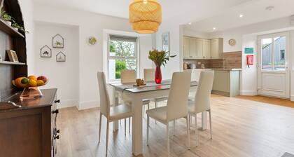 Delightful Family Getaway Cornwall