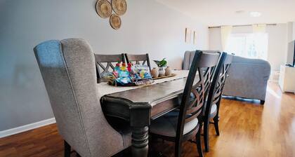 Relaxing Townhouse Escape