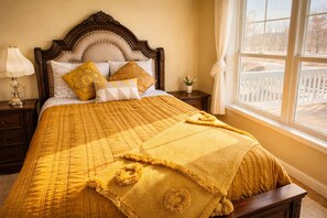 3 bedrooms, desk, iron/ironing board, WiFi