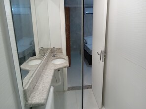 Dusche, Toilettenpapier