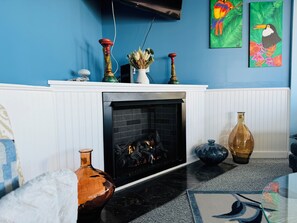 Interior - Beachfront Hideaway - Pet Friendly, Hot Tub, EV (Lottsburg)