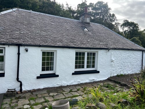 Cozy Gogarstone Cottage in Newbridge