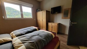 4 Schlafzimmer, Bügeleisen/Bügelbrett, WLAN, Bettwäsche