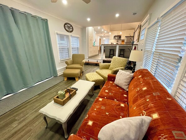 Téléviseur connecté, foyer, livres