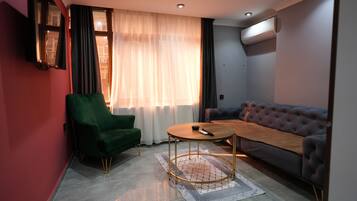 Superior Triple Room | In-room safe, soundproofing, free WiFi