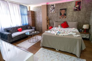 Coffres-forts dans les chambres, chambres insonorisées, Wi-Fi gratuit