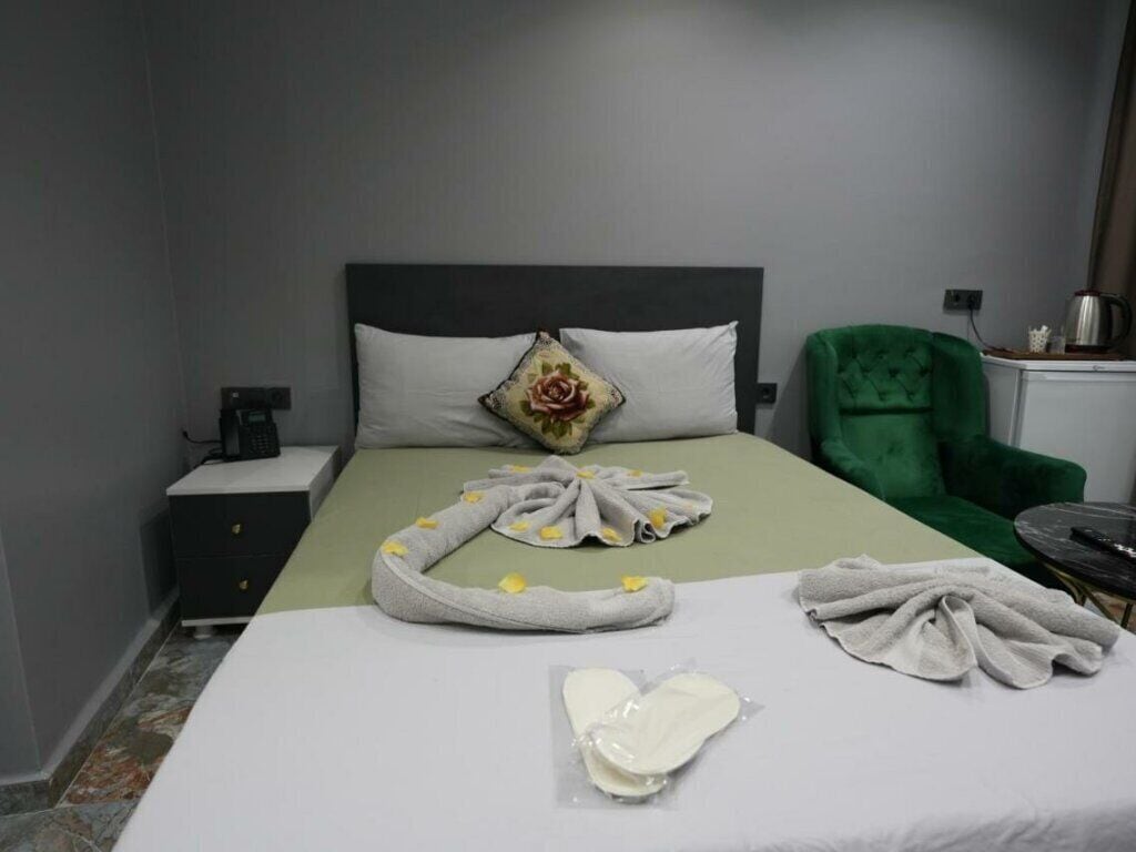 Standard Single Room | In-room safe, soundproofing, free WiFi