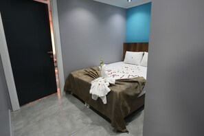 Caja de seguridad en la habitación y sistema de insonorización