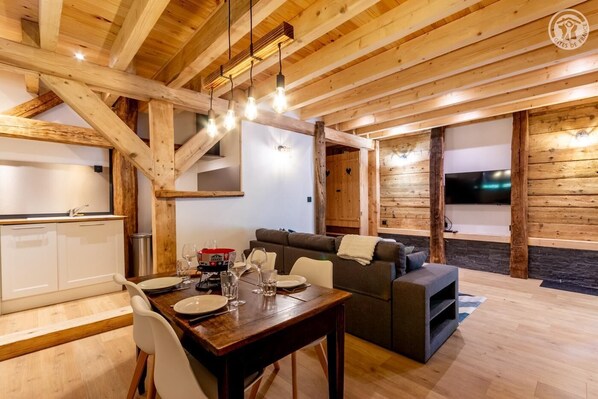 Interior - LE CHALET DES CARRES (THENESOL)