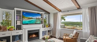 Finger Lakes Lakeview House near Wineries & Wedding Venue