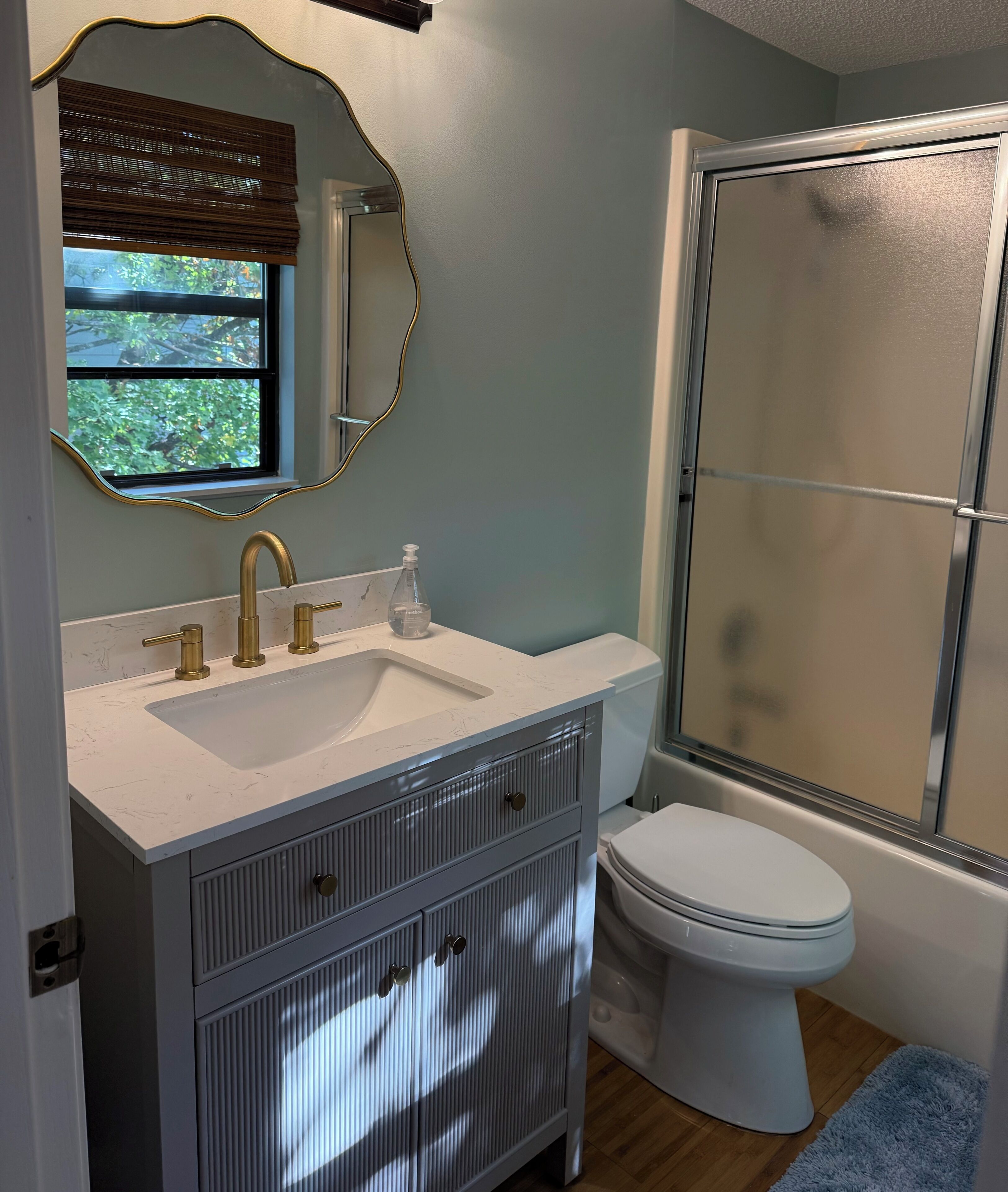 Private en suite off master bedroom 