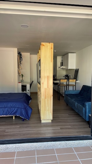 1 bedroom, in-room safe, desk, iron/ironing board
