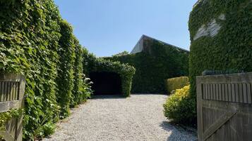 Enceinte de lâhĂ©bergement