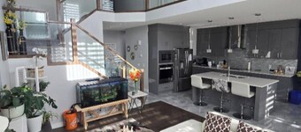 West Edmonton House 4 Bedroom 2.5 Bathroom