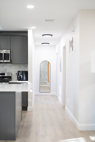 Urban Contemporary Loft Retreat