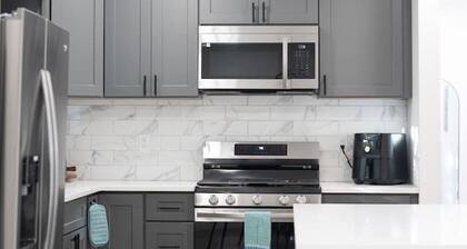 Urban Contemporary Loft Retreat