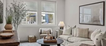 Cozy 2-bedroom condo with WiFi, AC in pleasant Rancho Cucamonga CA