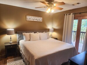 4 bedrooms, iron/ironing board, WiFi, bed sheets - 4BR Walk-in ~ Near SDC ~ 2 Pools ~ FREE TICKETS INCLUDED! (CR7/8) (Reeds Spring)