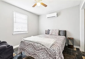 2 chambres, fer et planche à repasser, Wi-Fi gratuit, draps fournis