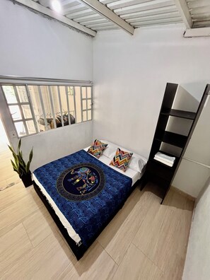 4 bedrooms, WiFi, bed sheets
