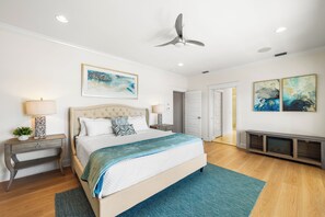 5 bedrooms, desk, free WiFi, bed sheets