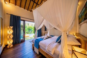 2 bedrooms, in-room safe, blackout curtains, iron/ironing board - Villa Anglia (Kerobokan)