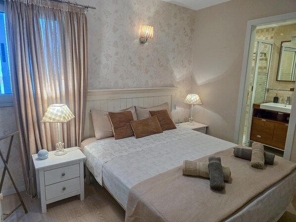 2 bedrooms, iron/ironing board, Internet, bed sheets - Happy Moments in Los Cristianos (Los Cristianos)