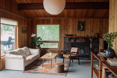 Cozy A-Frame Cabin | Lakefront Getaway in Nature